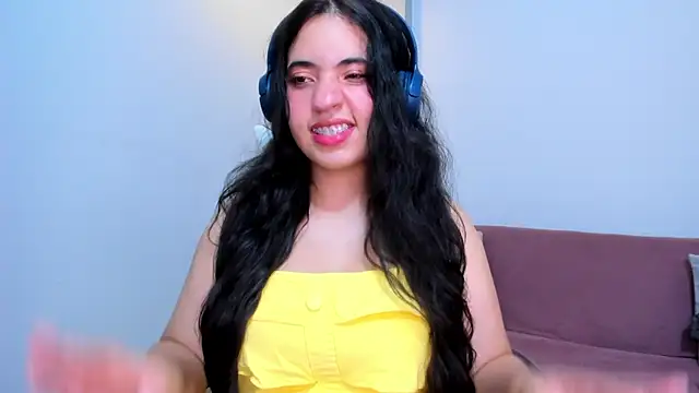 Nicol Chang online show from 11/14/25, 08:45