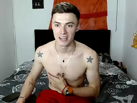 Snapshot of Ken_bigcock77 chatting on 10/04/25, 01:07 Ken bigcock77 online show from 10/04/25, 01:07