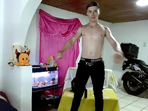 Snapshot of Ken_bigcock77 chatting on 09/11/25, 03:17 Ken bigcock77 online show from 09/11/25, 03:17