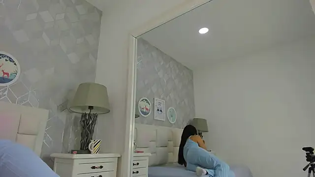 naia cox online show from 11/13/25, 03:43