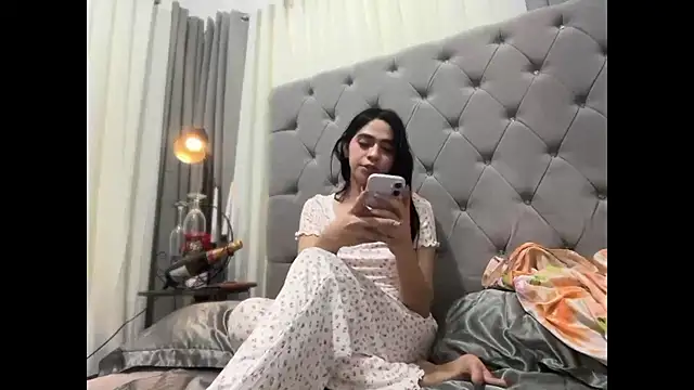 joyfulmartinaa online show from 05/05/26, 06:44
