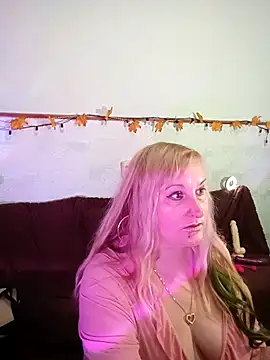 XHelenaX90 online show from 11/13/25, 08:13