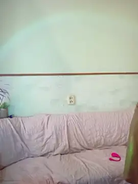 Snapshot of XHelenaX90 chatting on 02/20/26, 09:33 XHelenaX90 online show from 02/20/26, 09:33