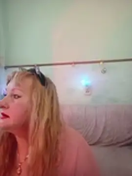 XHelenaX90 online show from 03/31/26, 12:51