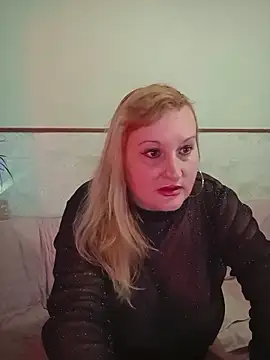 Snapshot of XHelenaX90 chatting on 02/26/26, 07:14 XHelenaX90 online show from 02/26/26, 07:14