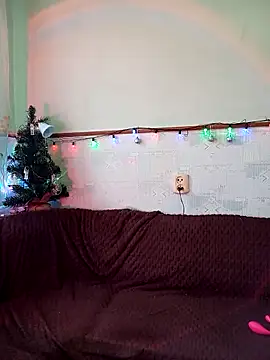 XHelenaX90 online show from 12/15/25, 08:53