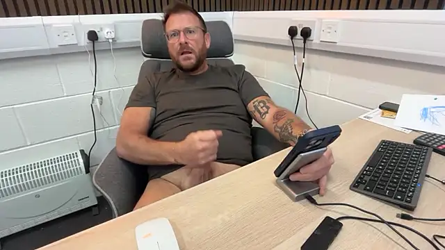 bilf1978 online show from 04/29/26, 08:40