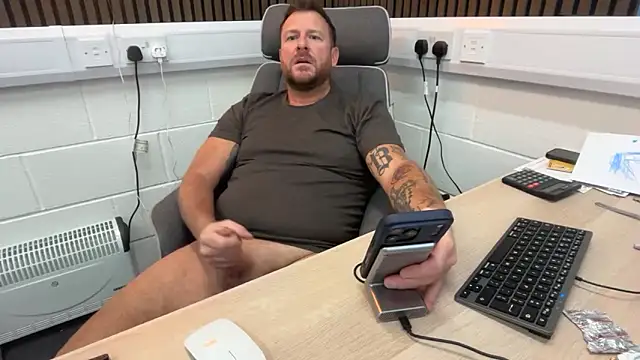bilf1978 online show from 05/15/26, 08:34