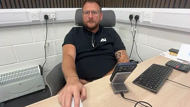 bilf1978 online show from 06/04/26, 07:02