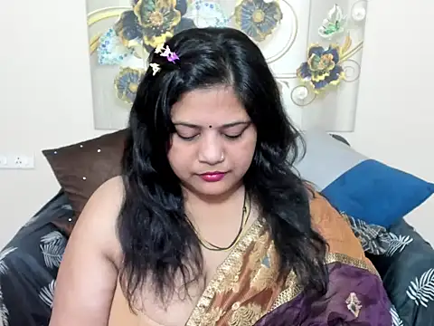 Snapshot of misssoniya3 chatting on 06/10/26, 04:03 misssoniya3 online show from 06/10/26, 04:03