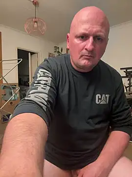 Snapshot of Attila120 chatting on 10/18/25, 10:56 Attila120 online show from 10/18/25, 10:56