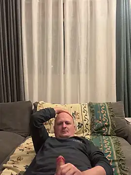 Snapshot of Attila120 chatting on 12/19/25, 07:16 Attila120 online show from 12/19/25, 07:16