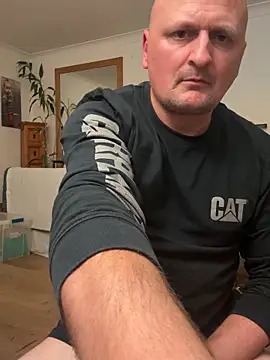 Snapshot of Attila120 chatting on 10/11/25, 11:17 Attila120 online show from 10/11/25, 11:17