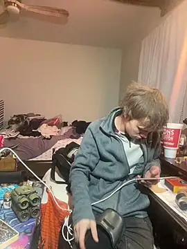 XanderOzzz online show from 12/20/25, 09:12