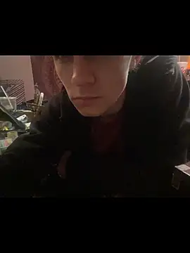 XanderOzzz online show from 11/18/25, 09:56