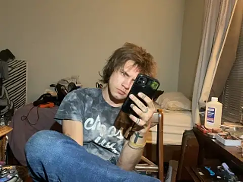 XanderOzzz online show from 06/17/26, 06:02