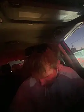 XanderOzzz online show from 11/22/25, 11:03