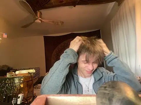 XanderOzzz online show from 11/08/25, 05:16