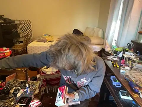 XanderOzzz online show from 05/08/26, 01:04