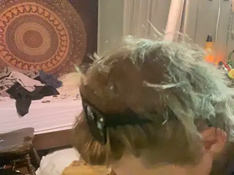 XanderOzzz online show from 11/11/25, 09:26