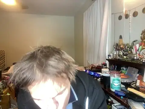 XanderOzzz online show from 12/04/25, 05:56