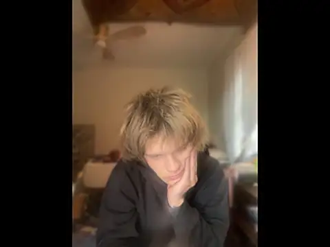 XanderOzzz online show from 05/15/26, 04:27