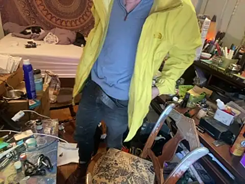 XanderOzzz online show from 10/29/25, 06:51