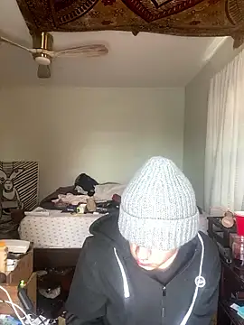 XanderOzzz online show from 01/08/26, 04:02