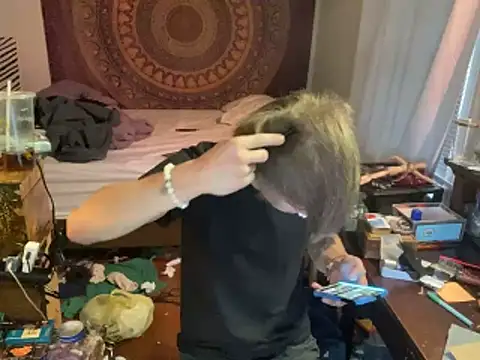 XanderOzzz online show from 11/07/25, 02:10