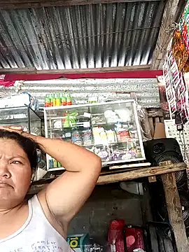 Snapshot of Mari_fvcks chatting on 10/14/25, 02:56 Mari fvcks online show from 10/14/25, 02:56