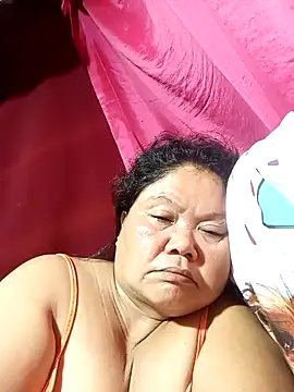 Snapshot of Mari_fvcks chatting on 10/07/25, 04:08 Mari fvcks online show from 10/07/25, 04:08