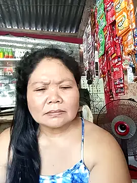 Snapshot of Mari_fvcks chatting on 10/31/25, 05:15 Mari fvcks online show from 10/31/25, 05:15