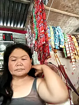 Snapshot of Mari_fvcks chatting on 10/08/25, 04:14 Mari fvcks online show from 10/08/25, 04:14