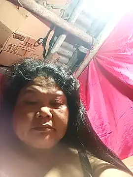 Snapshot of Mari_fvcks chatting on 11/17/25, 07:18 Mari fvcks online show from 11/17/25, 07:18