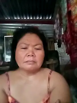 Snapshot of Mari_fvcks chatting on 10/19/25, 09:50 Mari fvcks online show from 10/19/25, 09:50