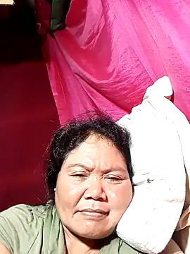 Snapshot of Mari_fvcks chatting on 10/25/25, 02:00 Mari fvcks online show from 10/25/25, 02:00