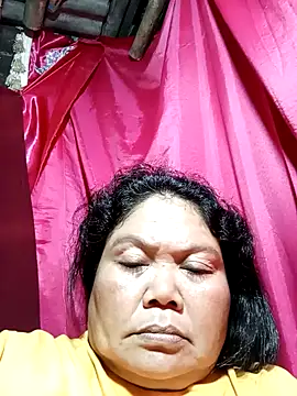 Snapshot of Mari_fvcks chatting on 11/22/25, 08:35 Mari fvcks online show from 11/22/25, 08:35