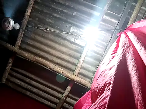 Snapshot of Mari_fvcks chatting on 09/30/25, 05:57 Mari fvcks online show from 09/30/25, 05:57