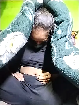 Snapshot of Punam_ji chatting on 01/10/26, 01:01 Punam ji online show from 01/10/26, 01:01