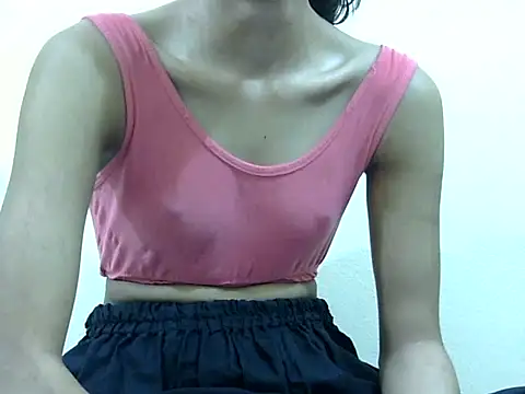 smallcuute online show from 11/16/25, 11:15