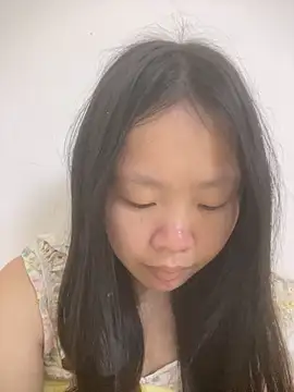 Snapshot of TeddyPrincess chatting on 12/17/25, 04:50 TeddyPrincess online show from 12/17/25, 04:50