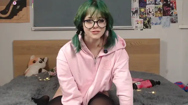 triplebakaaa online show from 09/20/25, 10:48