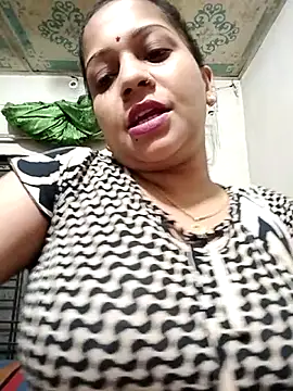 Snapshot of Payel_50 chatting on 06/15/26, 05:12 Payel 50 online show from 06/15/26, 05:12