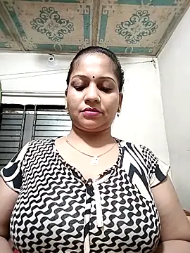 Snapshot of Payel_50 chatting on 07/10/26, 05:35 Payel 50 online show from 07/10/26, 05:35