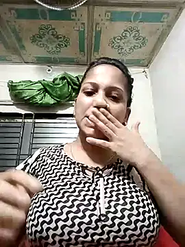 Snapshot of Payel_50 chatting on 06/12/26, 04:38 Payel 50 online show from 06/12/26, 04:38