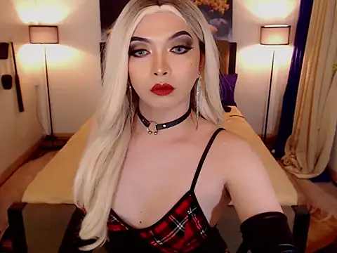 Snapshot of GiftedCockJam chatting on 10/25/25, 02:22 GiftedCockJam online show from 10/25/25, 02:22