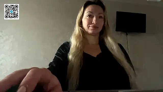 Snapshot of Lapussia chatting on 10/26/25, 05:19 Lapussia online show from 10/26/25, 05:19