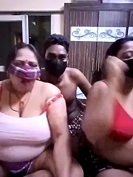 LoveOnStream online show from 02/17/26, 04:54