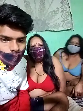 LoveOnStream online show from 11/29/25, 03:12