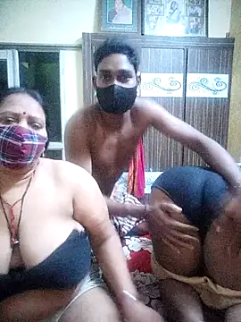 LoveOnStream online show from 02/15/26, 07:51